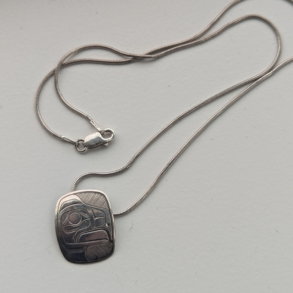 Sterling Silver Haida Pendant with chain - Picture 2 of 3